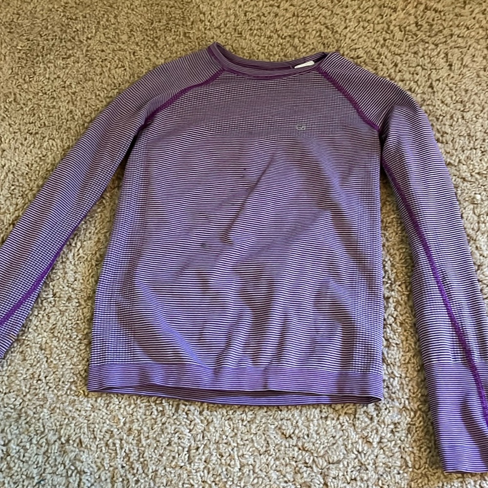 Longsleeve athletic shirt!